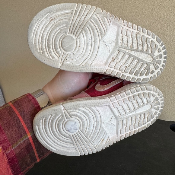 Nike Jordan 1 Mid Premium Valentine's Day Size US 6C Pink - Picture 8 of 11